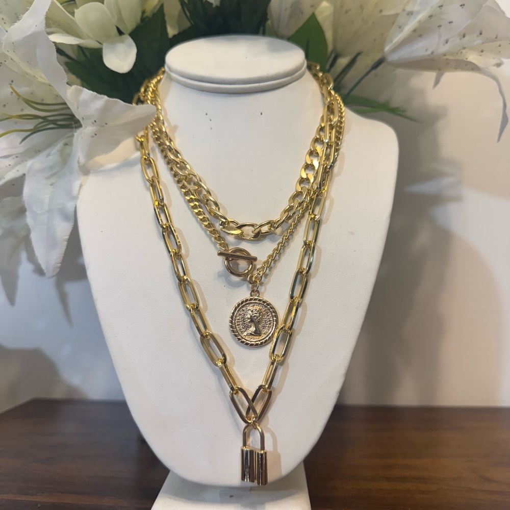 SKY AND GOLDEN CHUNKY NECKLACE - Picture 12 of 14